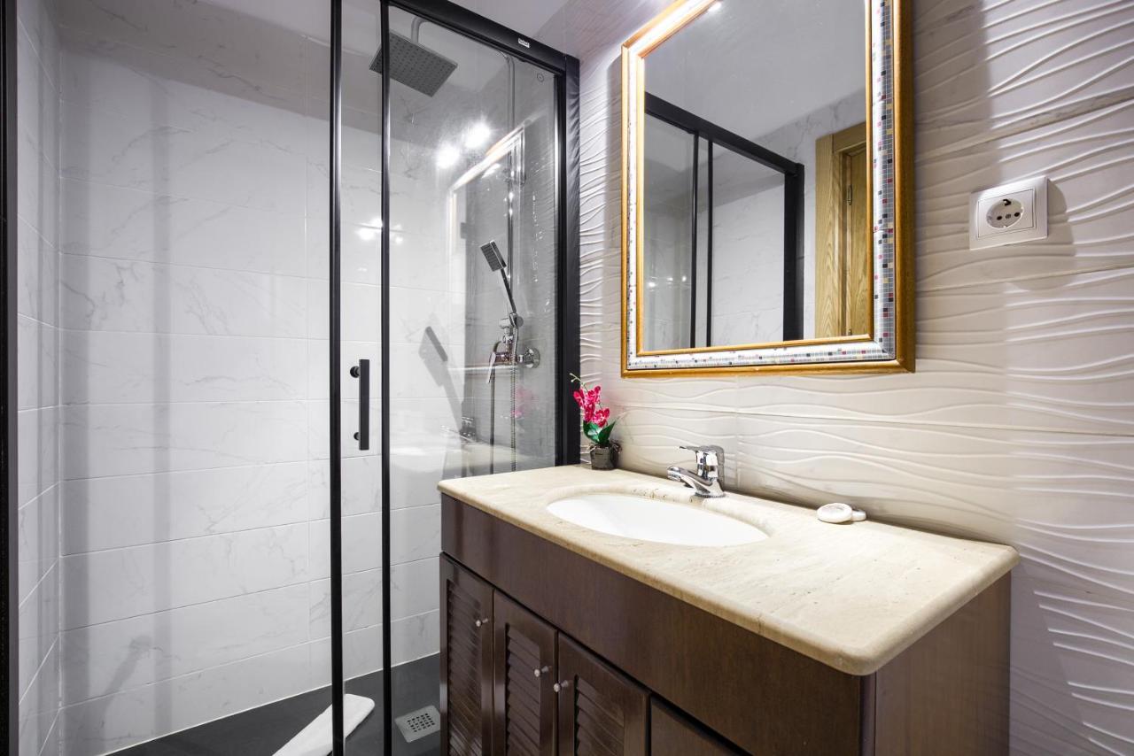 Charming Tirso De Molina I Apartamento Madri Exterior foto